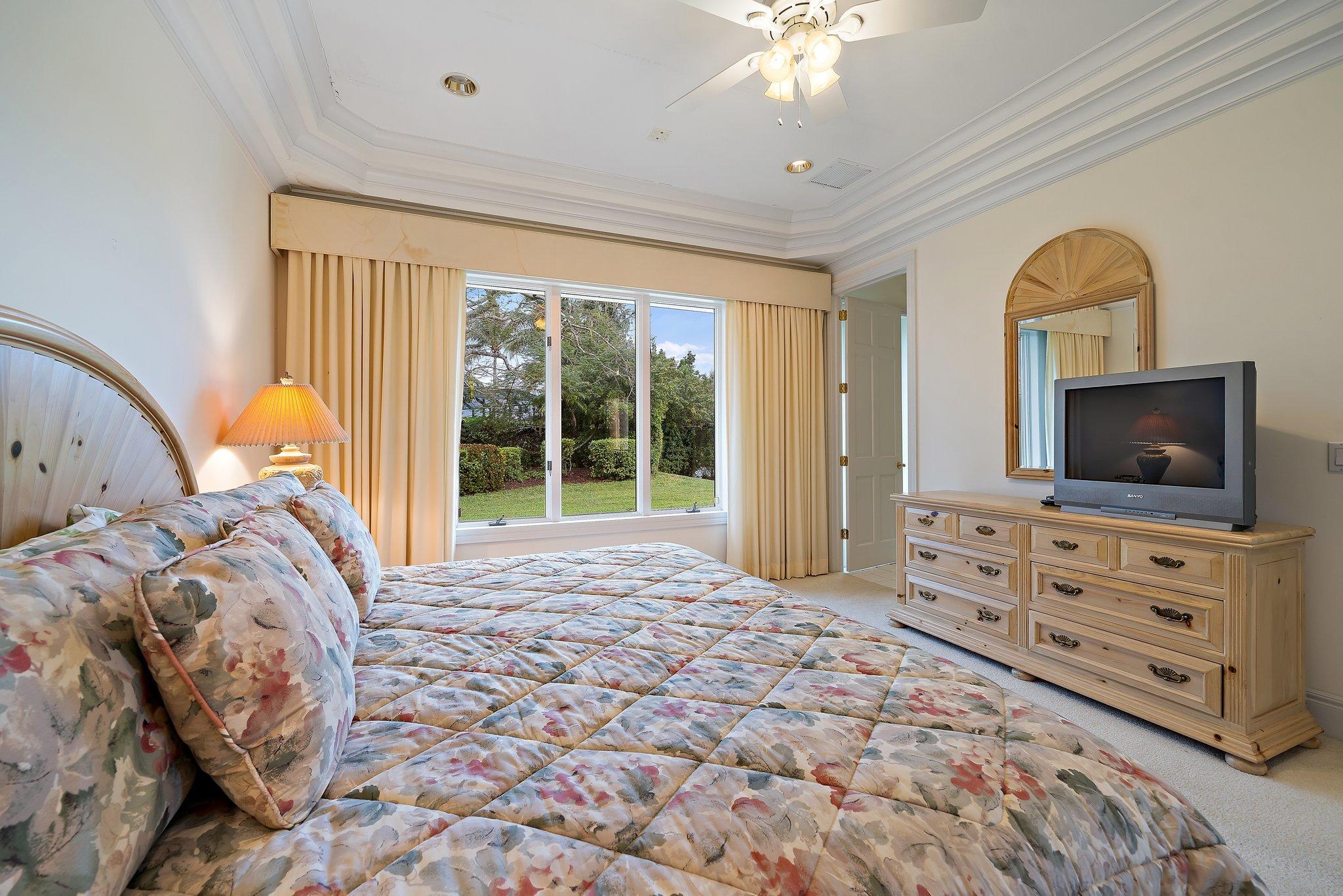 3388 Barrow Island Road Jupiter, FL 33477 - Photo 44 of 59 Guest suite 1