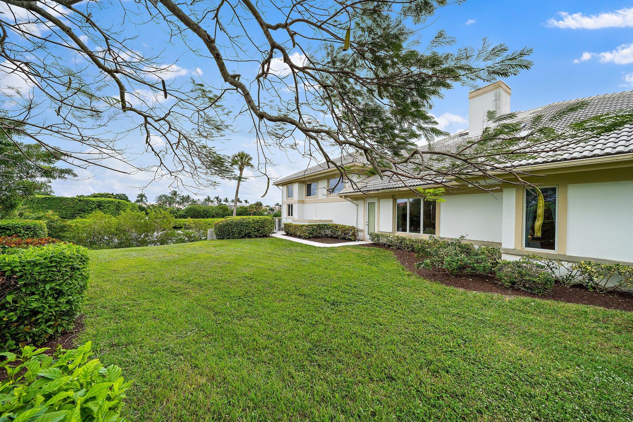 3388 Barrow Island Road Jupiter, FL 33477 - Photo 53 of 59 North side yard