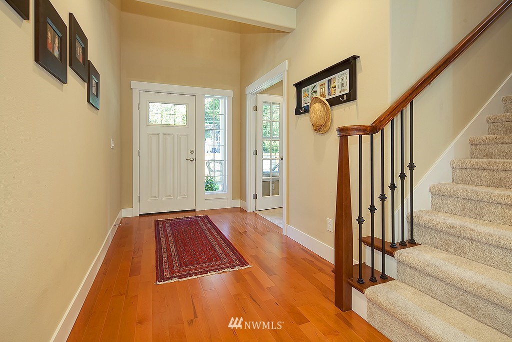 18426 North Road Lynnwood, WA 98037 - Photo 6 of 15