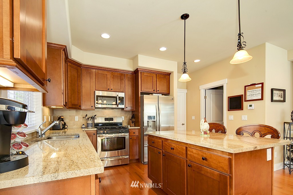 18426 North Road Lynnwood, WA 98037 - Photo 8 of 15
