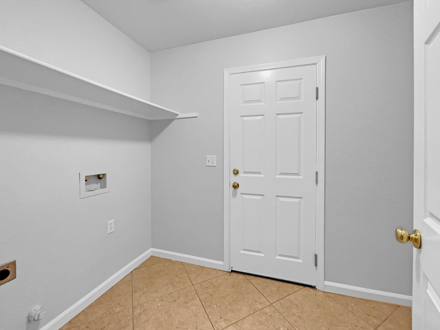 6130 Preston Circle Rocklin, CA 95765 - Photo 23 of 24 an empty room with closet