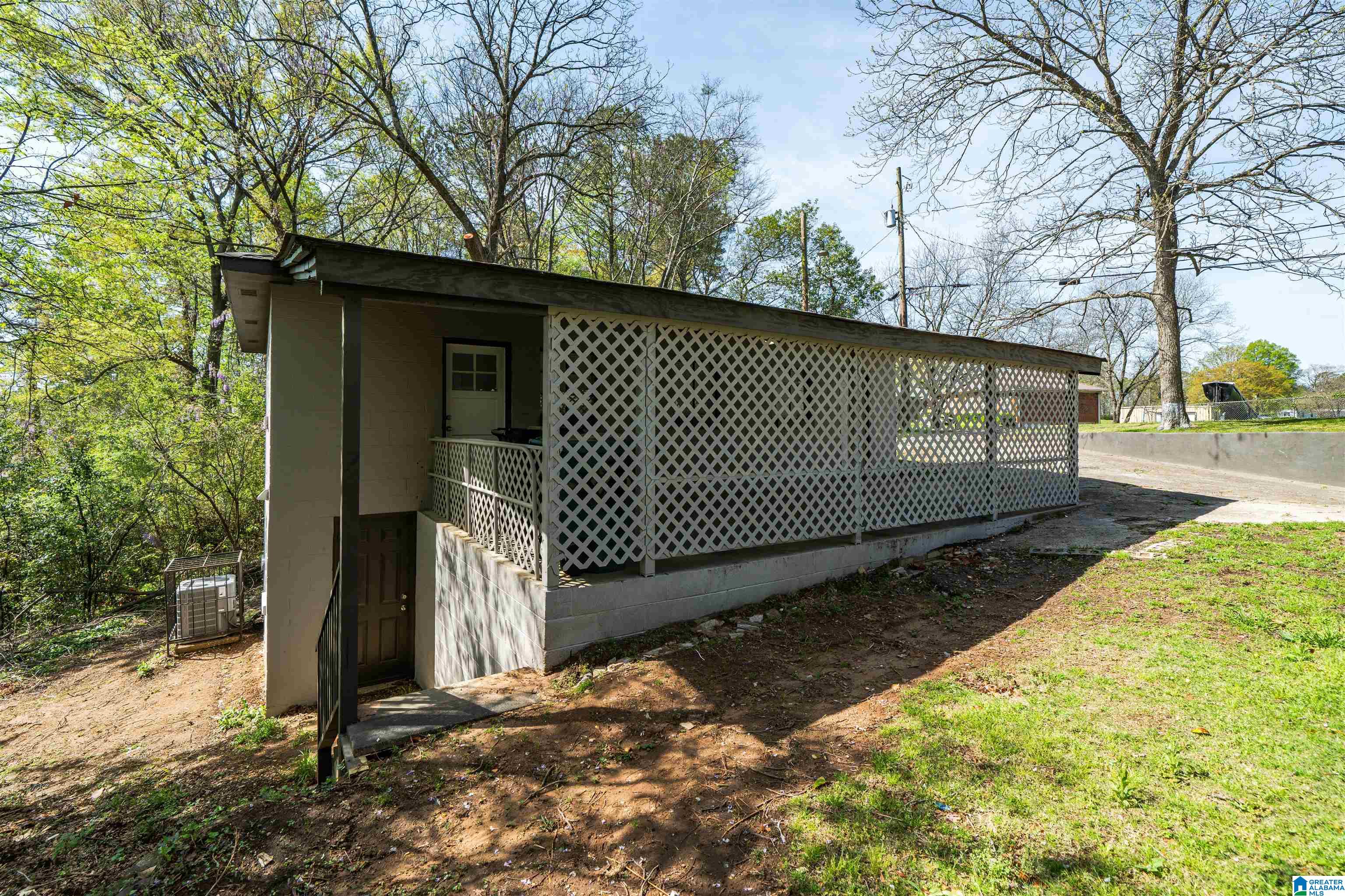 841 Lynndale Lane Birmingham, AL 35214 - Photo 11 of 23