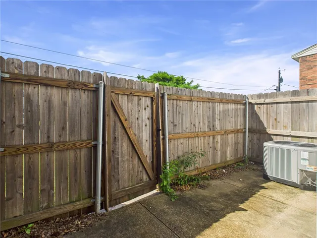 $1,050 | 704 San Pedro Drive, Unit A, College Station, TX 77845