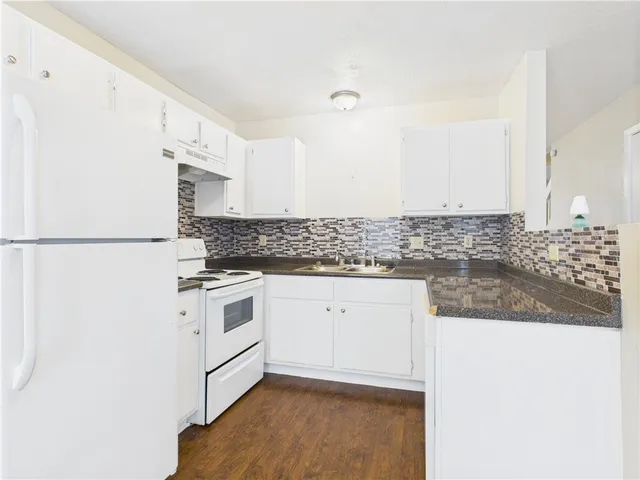 $1,050 | 704 San Pedro Drive, Unit A, College Station, TX 77845