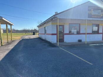 2124 Woodlawn Road Woodlawn, TN 37191 - Photo 2 of 11