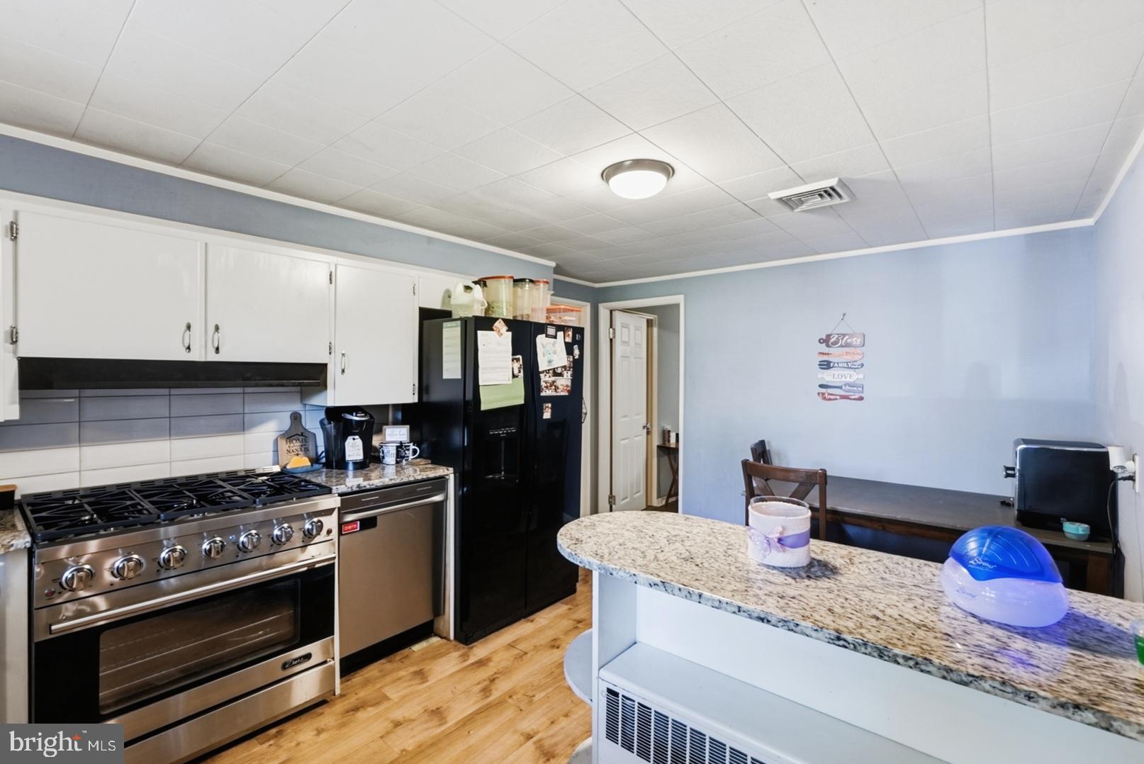 1454 Sicklerville Road Sicklerville, NJ 08081 - Photo 2 of 53