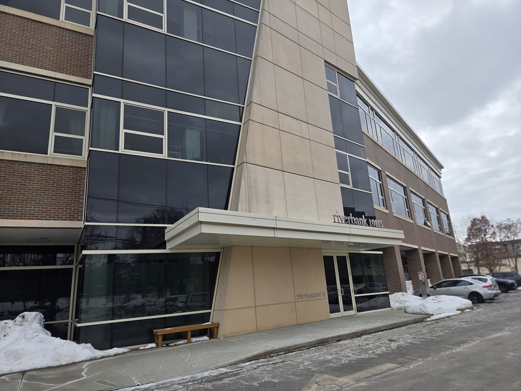 290 Pleasant Street, Unit 113 Watertown, MA 02472 - Photo 1 of 21