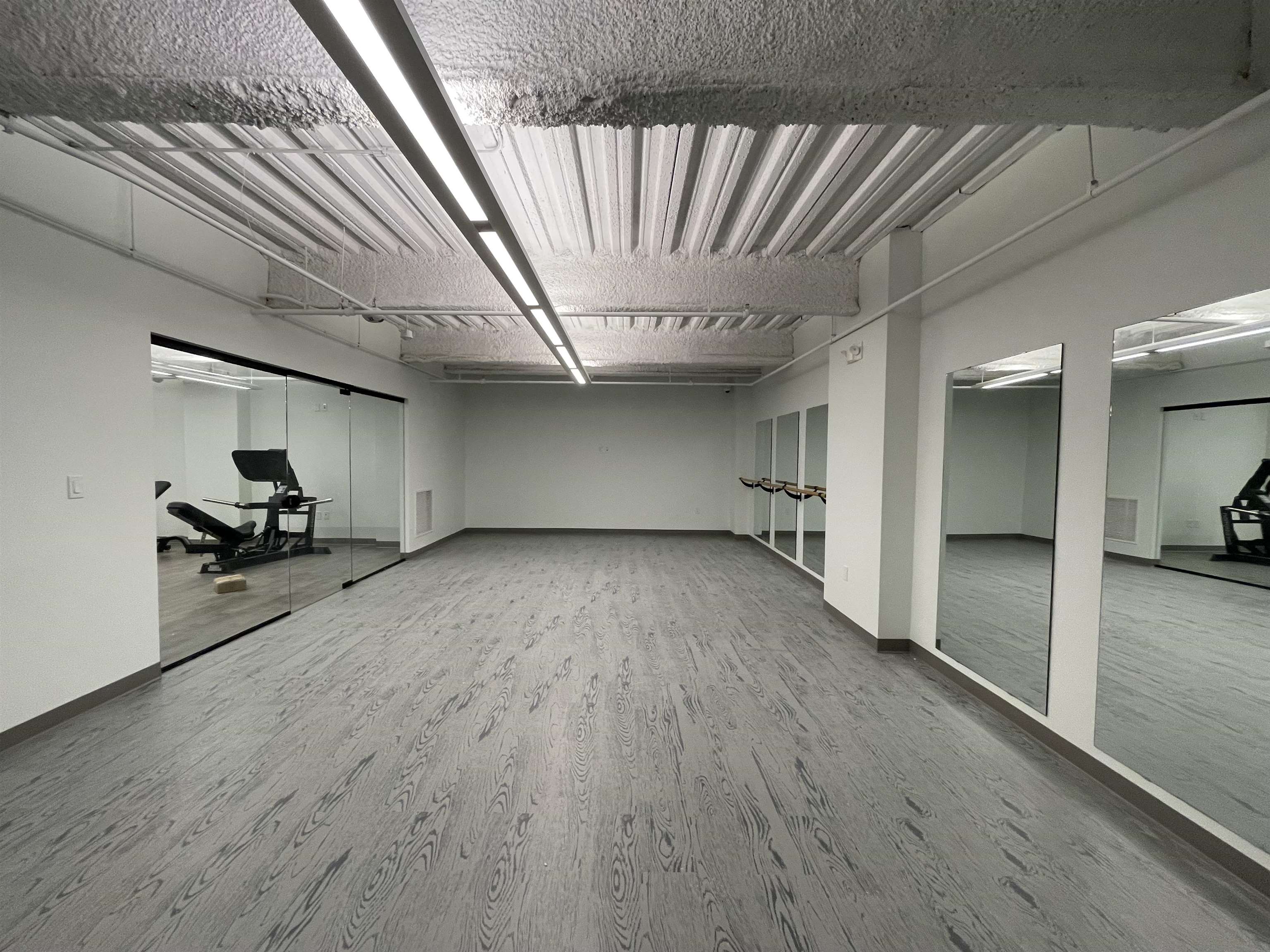 409 Elm Street, Unit 617 Manchester, NH 03101 - Photo 30 of 40