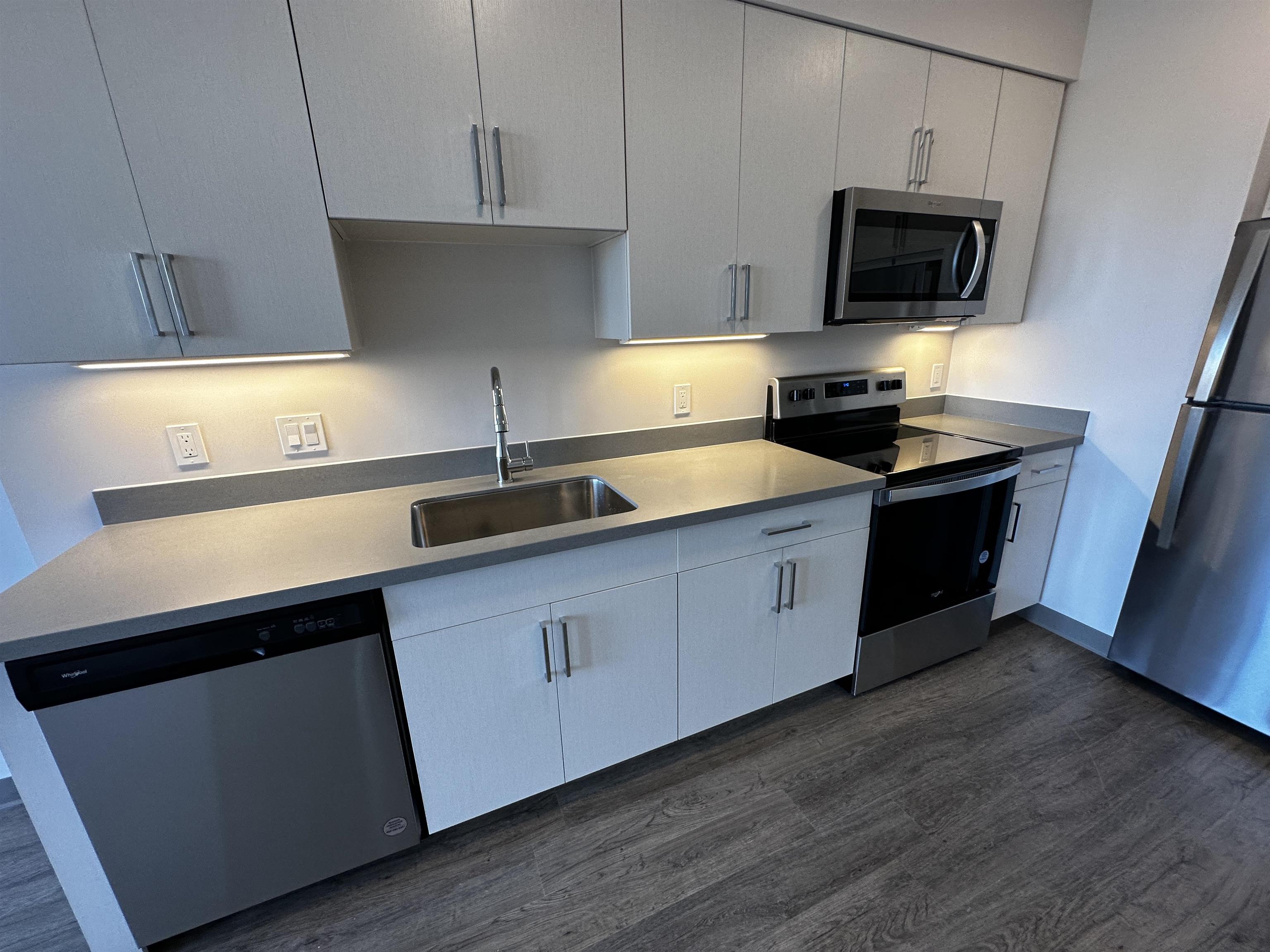 409 Elm Street, Unit 617 Manchester, NH 03101 - Photo 37 of 40