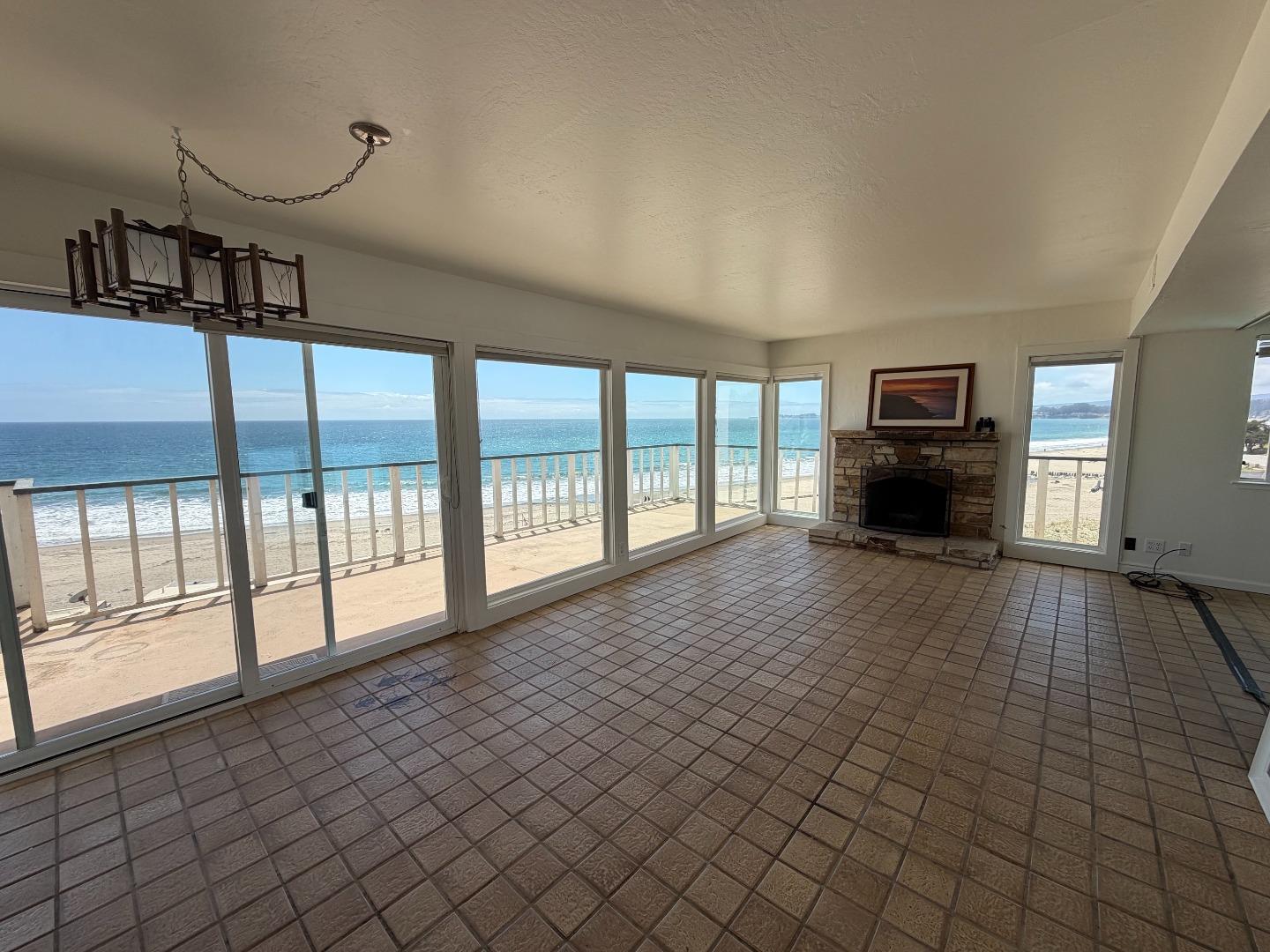 102 Rio Del Mar Boulevard Aptos, CA 95003 - Photo 3 of 10