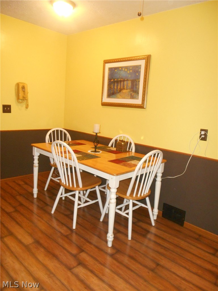 78 West Caston Road New Franklin, OH 44319 - Photo 2 of 24