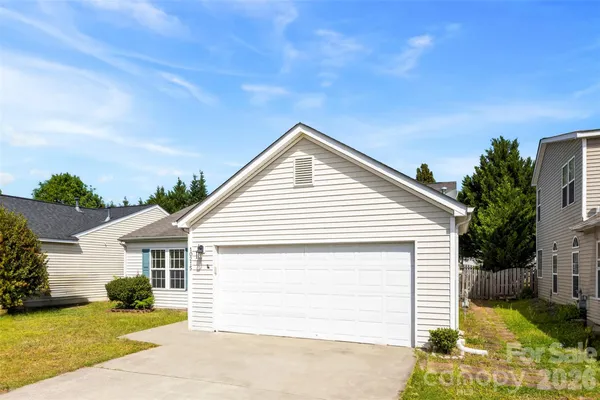 $330,000 | 10215 Orchard Grass Court, Charlotte, NC 28278