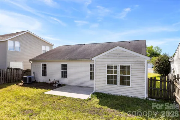 $330,000 | 10215 Orchard Grass Court, Charlotte, NC 28278