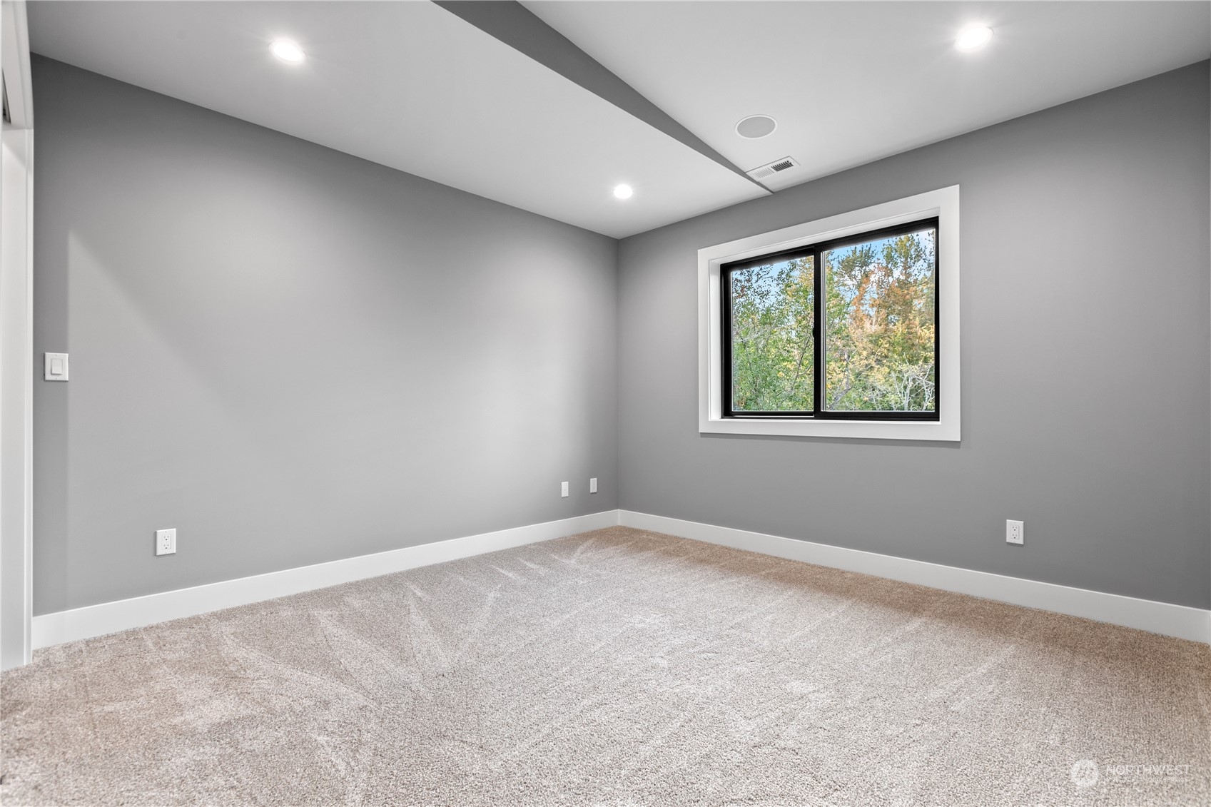 3015 Maynard Place Bellingham, WA 98226 - Photo 21 of 38 a view of room with window