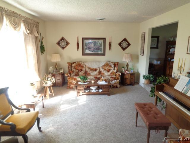 4483 Memphis Road Whitehall, PA 18052 - Photo 3 of 22 Gallery Image 3