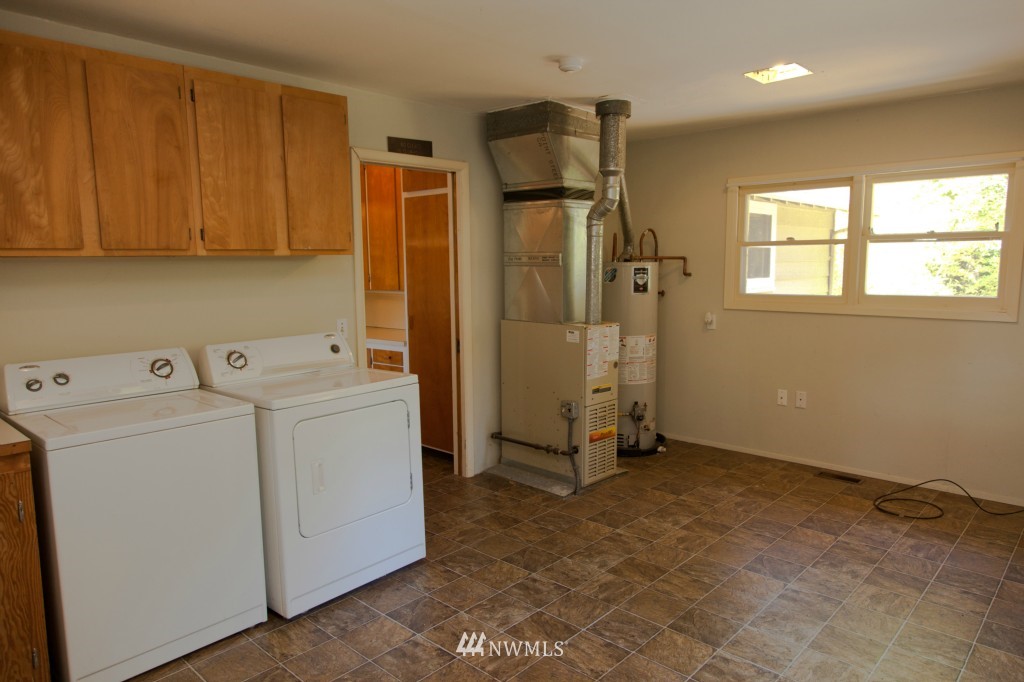 1105 37th Street Bellingham, WA 98229 - Photo 14 of 20 Gallery Image 14