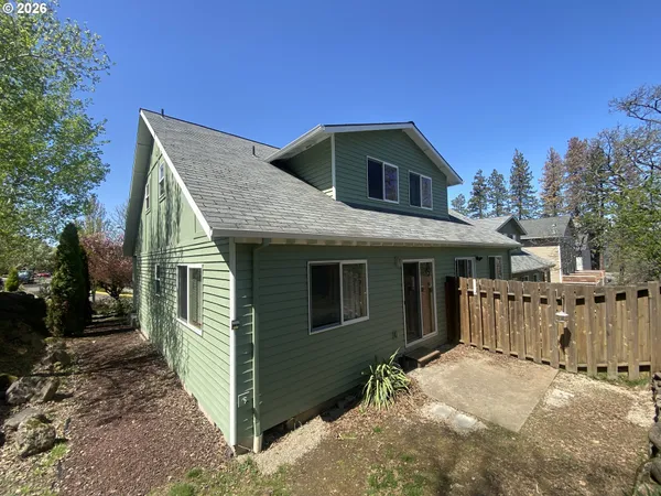 $749,000 | 419421 Maxs Place, Hood River, OR 97031