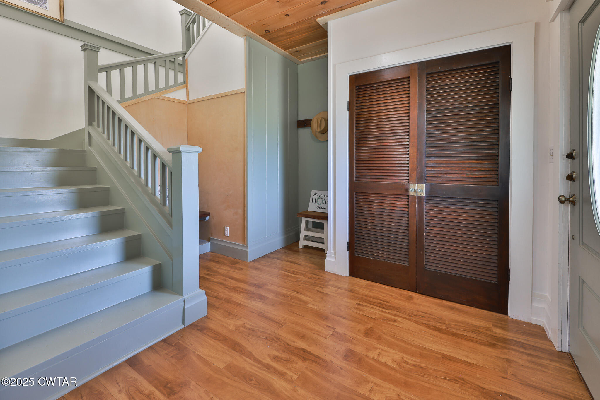 1461 Bynum Road Dresden, TN 38225 - Photo 18 of 60 a view of entryway with wooden floor