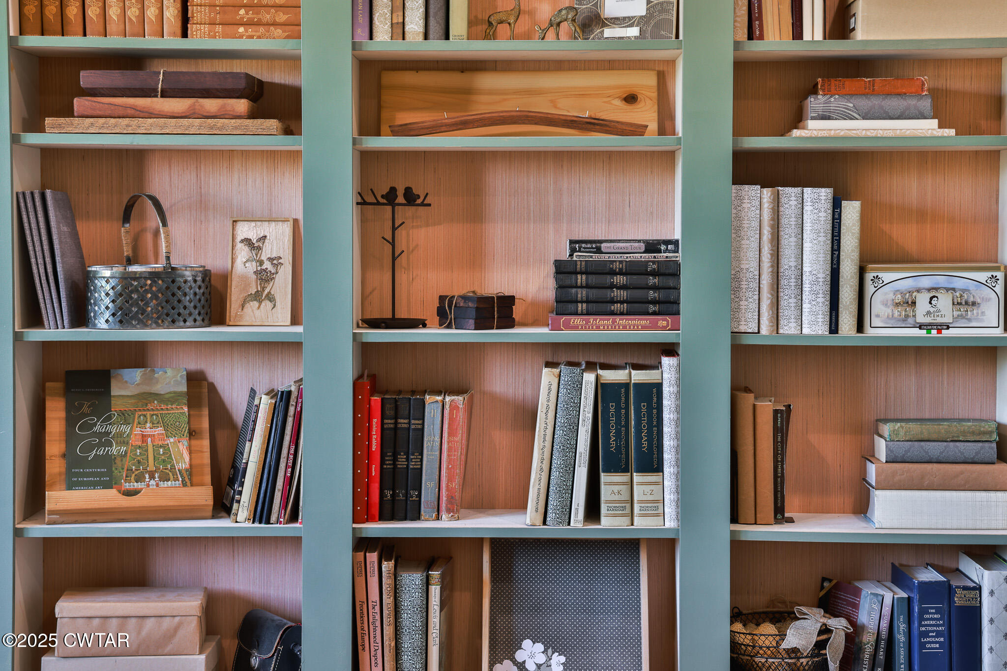 1461 Bynum Road Dresden, TN 38225 - Photo 34 of 60 a view of front door with entryway