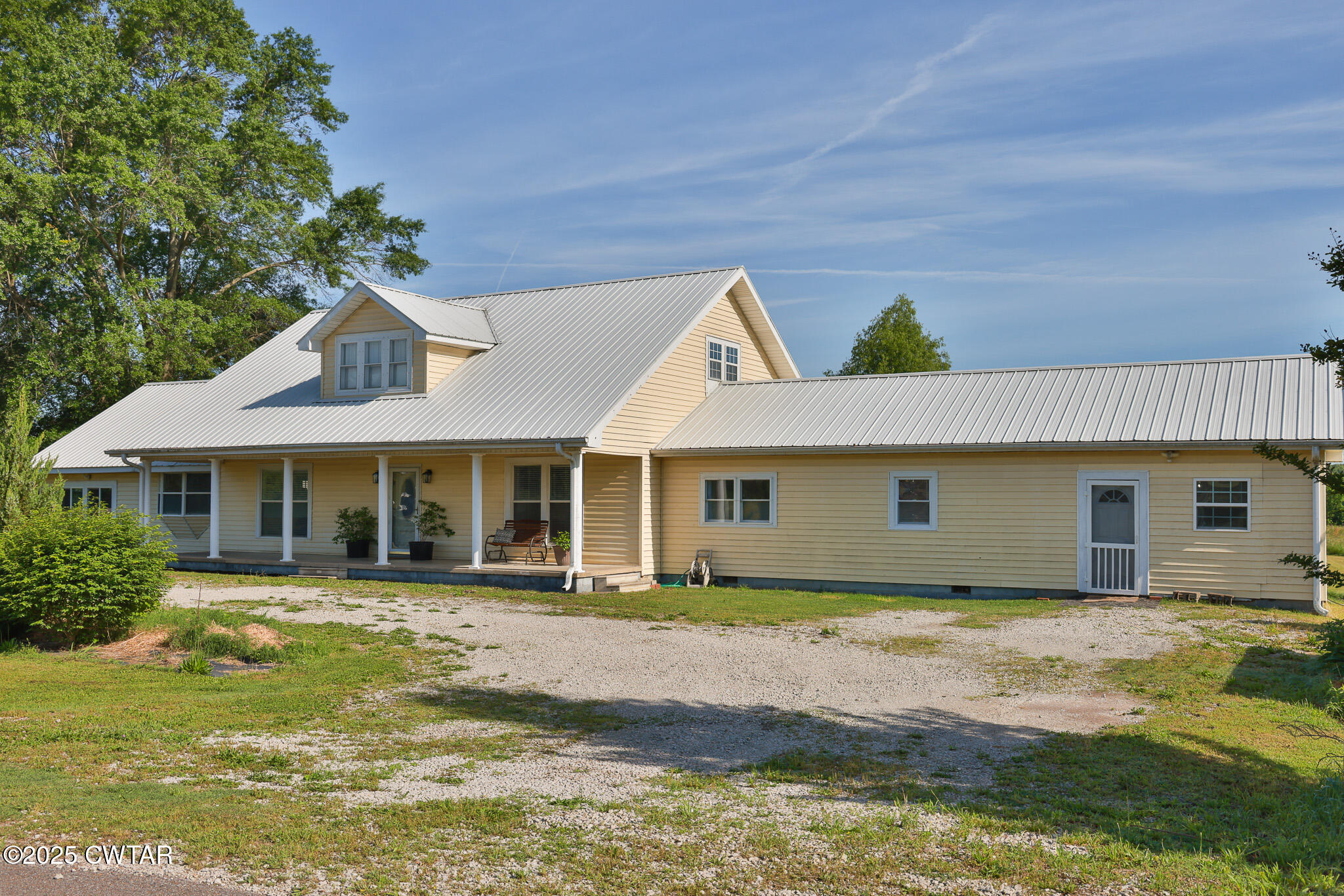 1461 Bynum Road Dresden, TN 38225 - Photo 4 of 60 a front view of a house with a yard