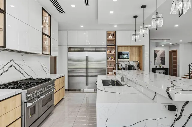 $5,400,000 | 2581 Northeast 50th Street, Lighthouse Point, FL 33064