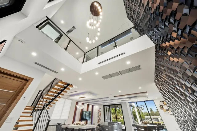 $5,400,000 | 2581 Northeast 50th Street, Lighthouse Point, FL 33064