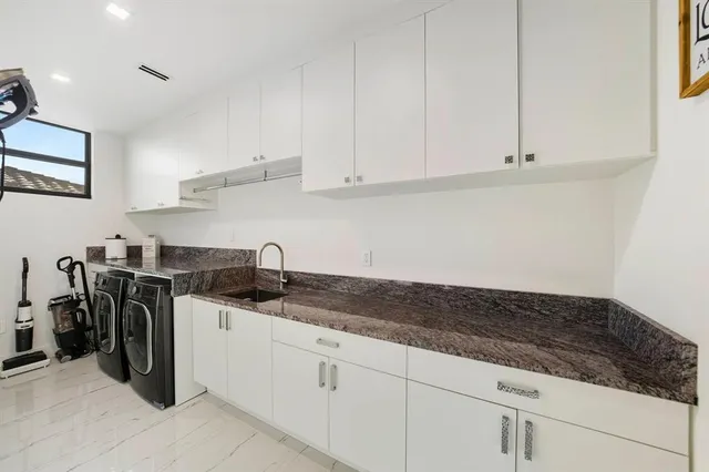 $5,400,000 | 2581 Northeast 50th Street, Lighthouse Point, FL 33064