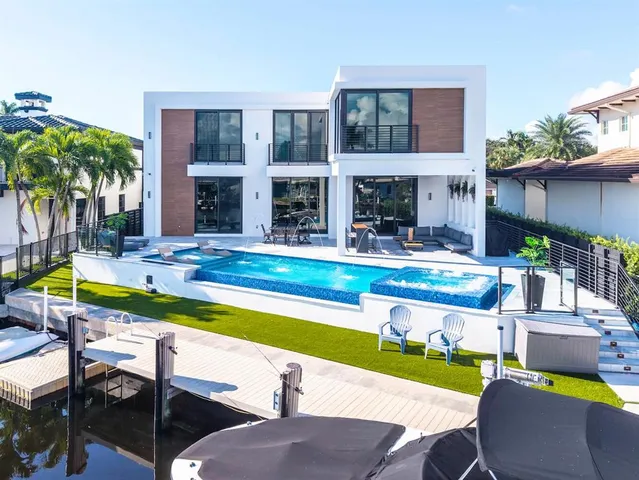 $5,400,000 | 2581 Northeast 50th Street, Lighthouse Point, FL 33064
