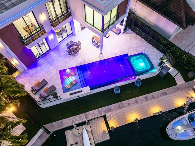 $5,400,000 | 2581 Northeast 50th Street, Lighthouse Point, FL 33064