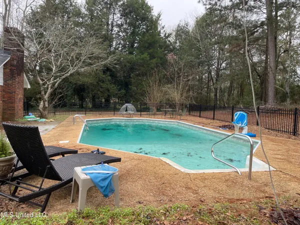 $324,900 | 522 Kennedy Drive Northwest, Magee, MS 39111