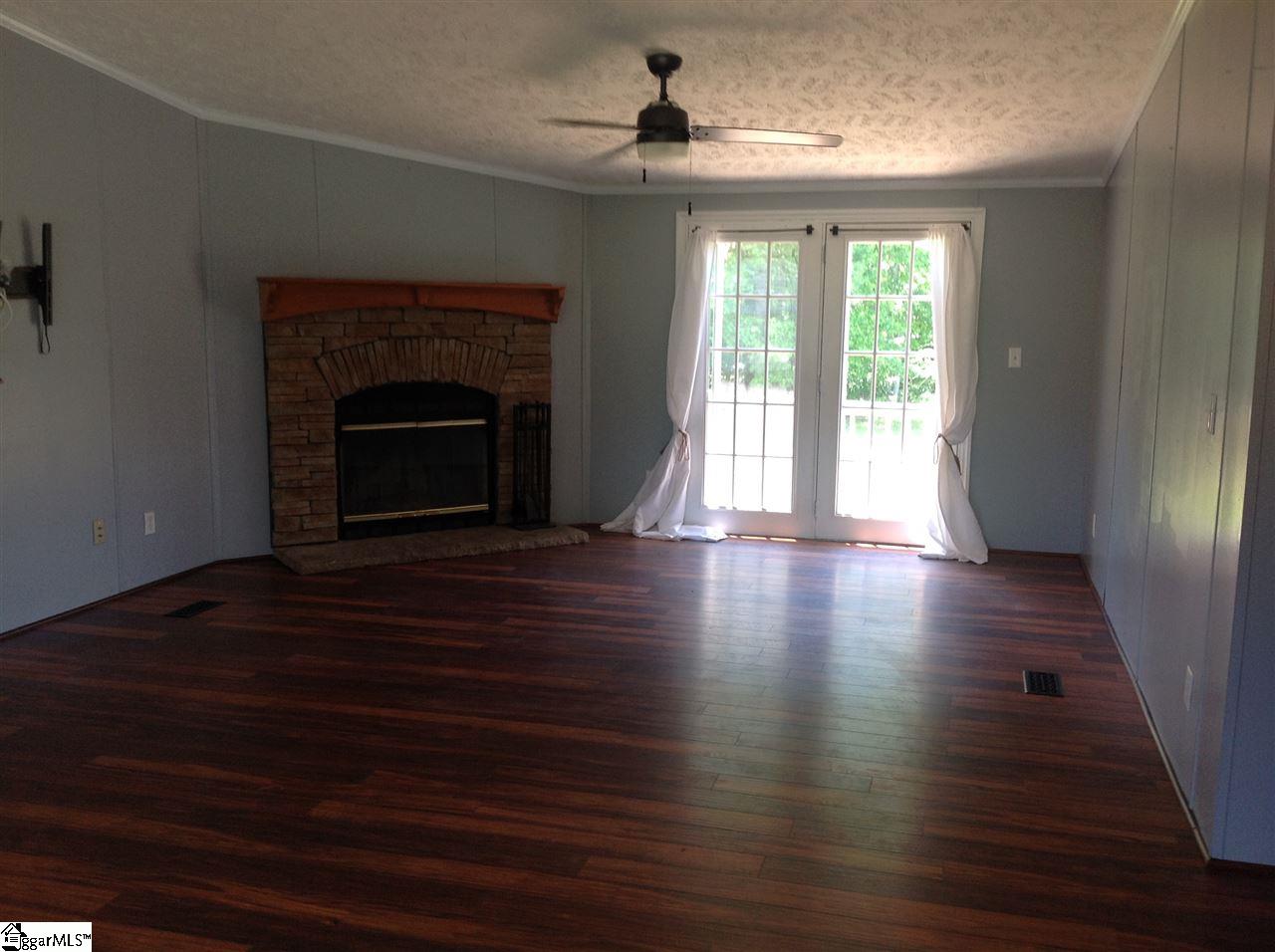 150 Hawk Lane Fountain Inn, SC 29644 - Photo 4 of 12