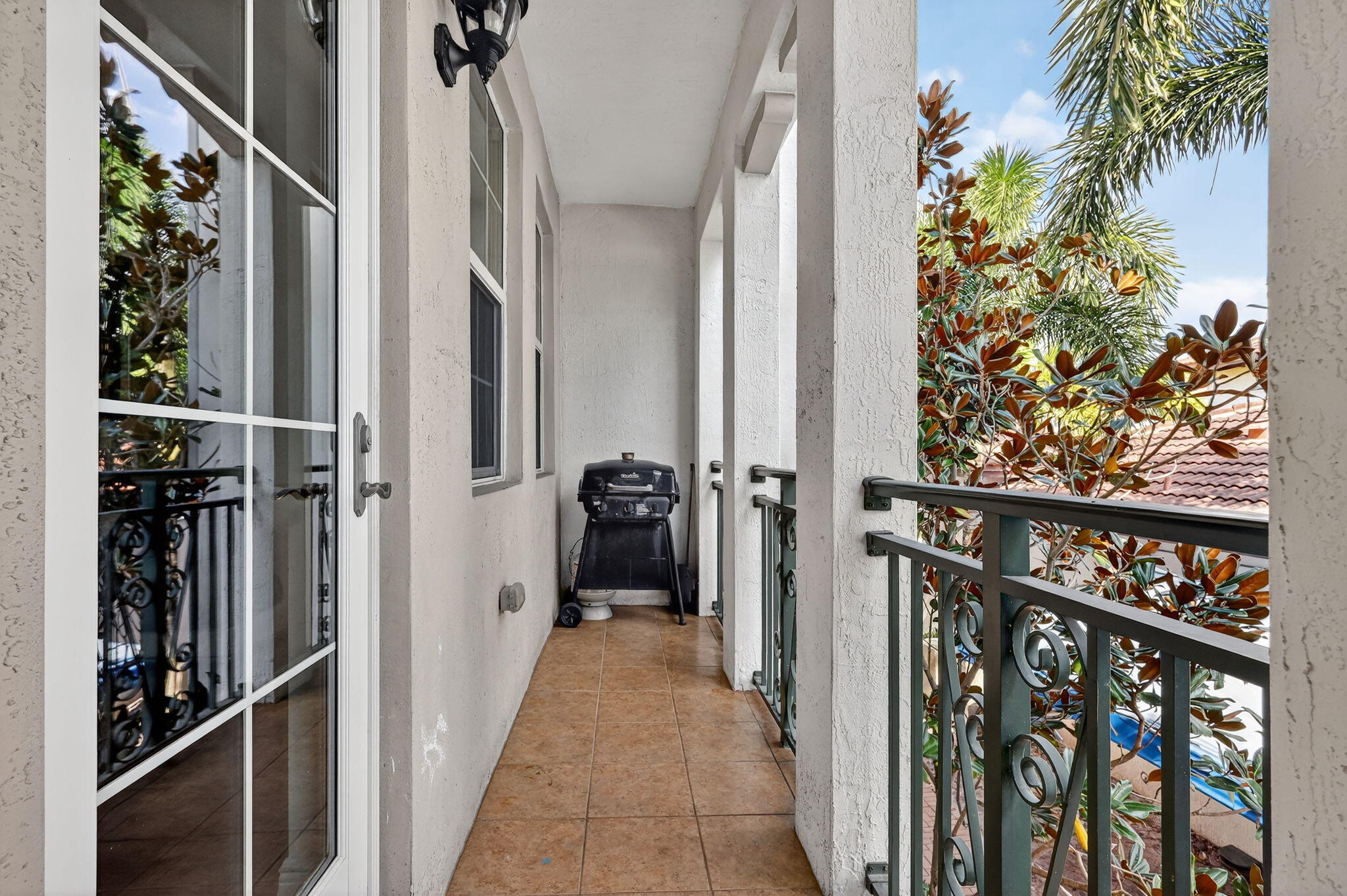 2705 Southwest 119th Way Miramar, FL 33025 - Photo 30 of 61 31-web-or-mls-8H3A0637