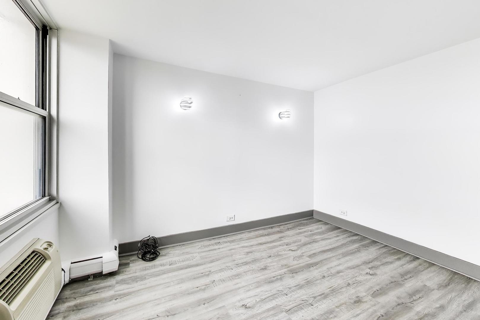 33 North Main Street, Unit 5B Lombard, IL 60148 - Photo 19 of 33