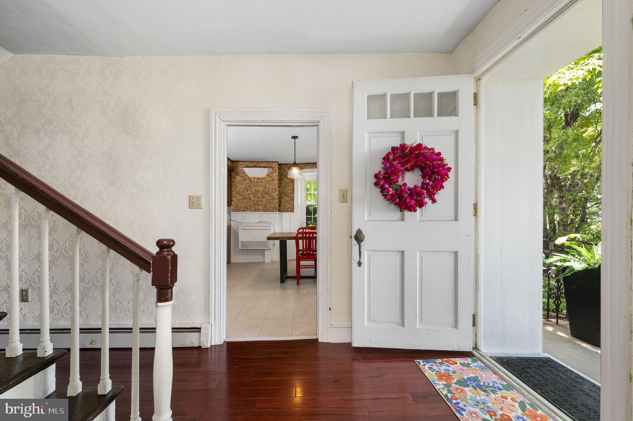416 Snyder Road Reading, PA 19605 - Photo 16 of 63 Welcoming entry with vibrant decor.