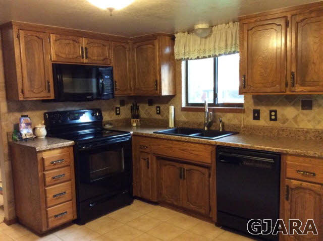 619 Pioneer Road Grand Junction, CO 81504 - Photo 5 of 23 Gallery Image 5