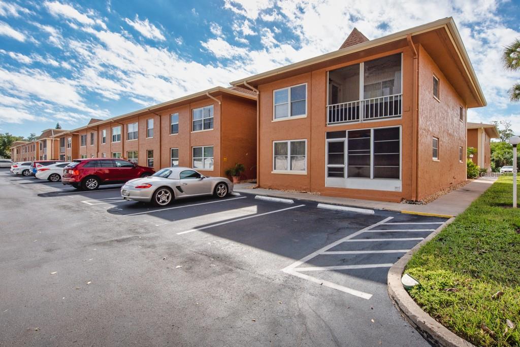 12760 Indian Rocks Road, Unit 601 Largo, FL 33774 - Photo 29 of 47 a building view