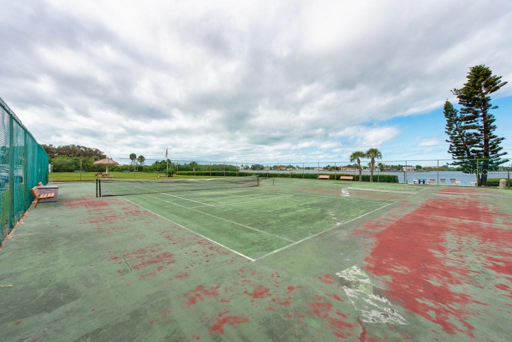 12760 Indian Rocks Road, Unit 601 Largo, FL 33774 - Photo 37 of 47 a view of a tennis court