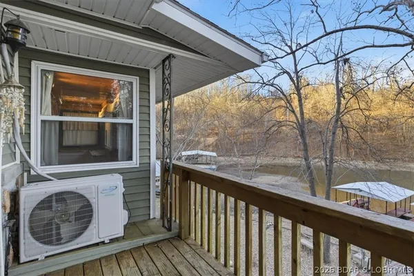 $240,000 | 6-24 Look Out Drive, Edwards, MO 65326
