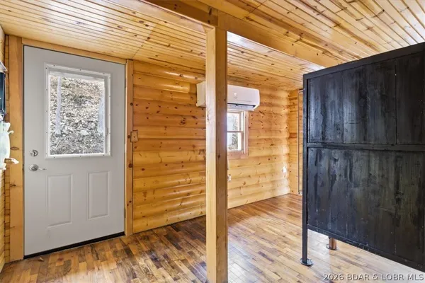 $240,000 | 6-24 Look Out Drive, Edwards, MO 65326