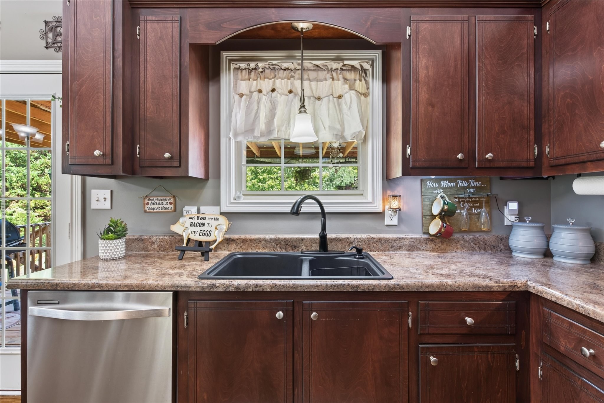 1194 Old Mack Road Clarksville, TN 37040 - Photo 19 of 59 Gallery Image 19