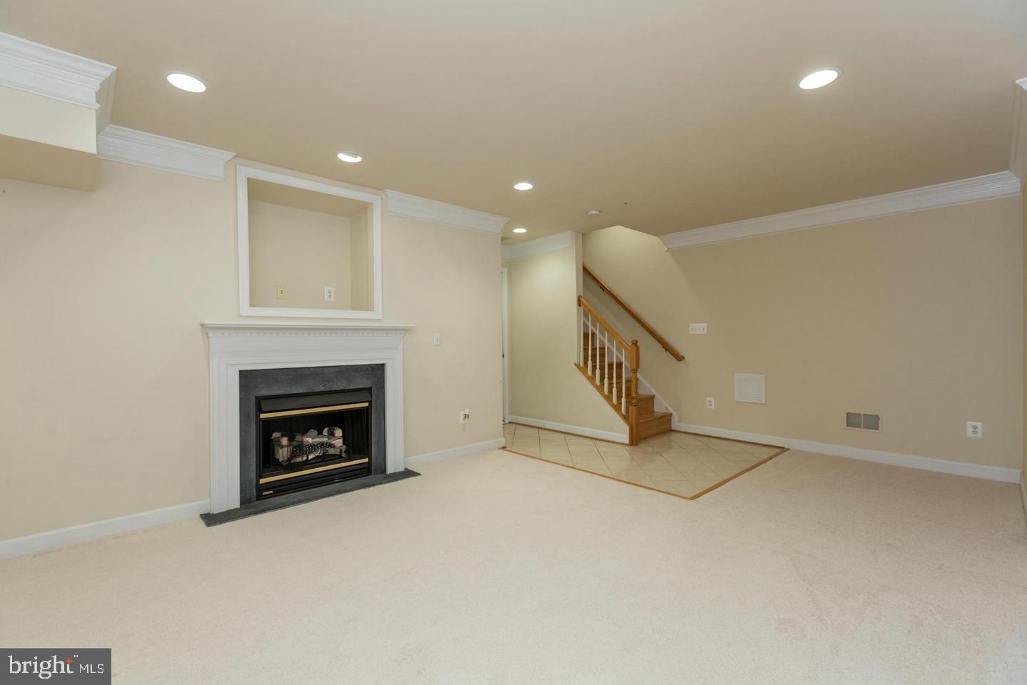 8857 Ashgrove House Lane Vienna, VA 22182 - Photo 26 of 34