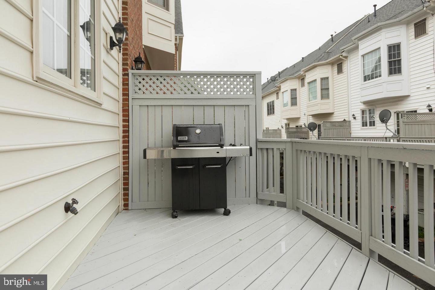 8857 Ashgrove House Lane Vienna, VA 22182 - Photo 28 of 34