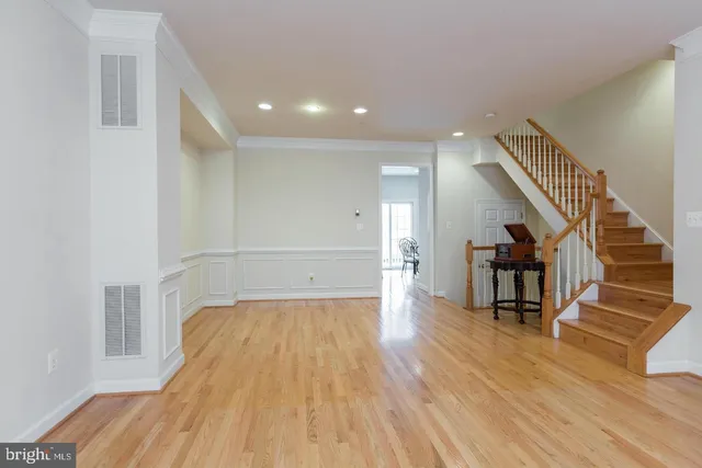 $3,900 | 8857 Ashgrove House Lane, Vienna, VA 22182