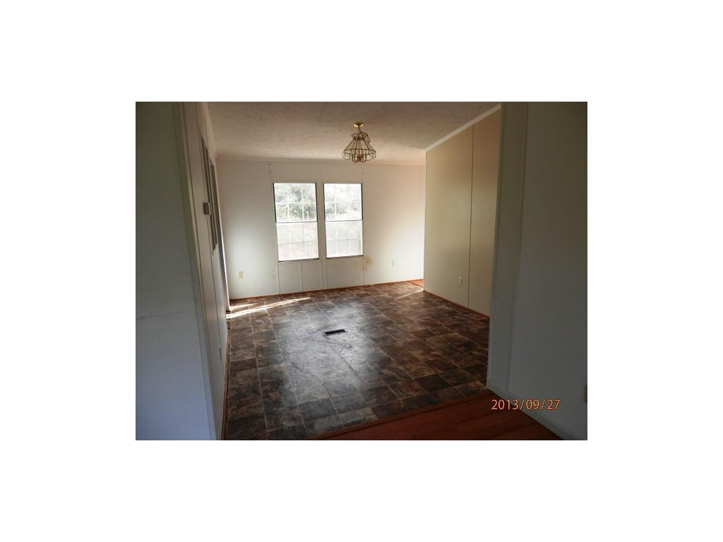 1490 Fishpond Road Chuckey, TN 37641 - Photo 5 of 7 Dining Rooom