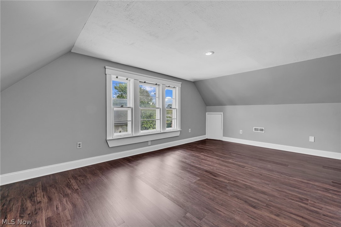 4438 Pearl Road Cleveland, OH 44109 - Photo 19 of 50