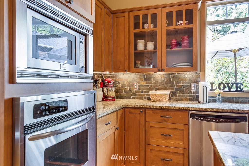 21169 Stottlemeyer Road Northeast Poulsbo, WA 98370 - Photo 8 of 25 Gallery Image 8
