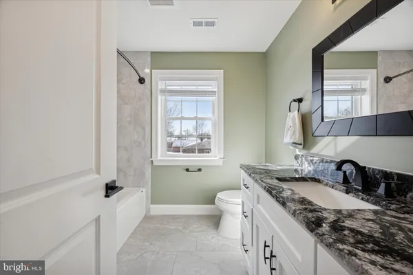 $665,000 | 1002 11th Avenue, Folsom, PA 19033