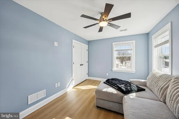 $599,995 | 1002 11th Avenue, Folsom, PA 19033