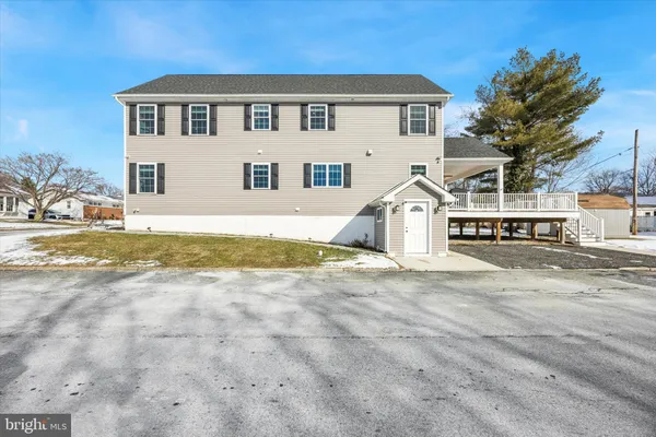 $665,000 | 1002 11th Avenue, Folsom, PA 19033