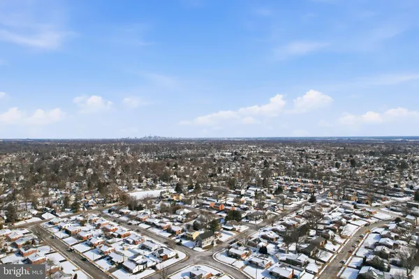 $665,000 | 1002 11th Avenue, Folsom, PA 19033